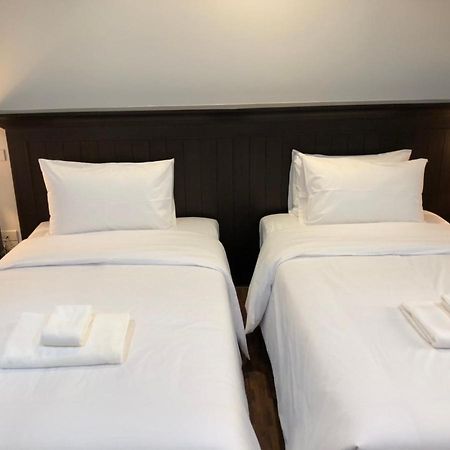 Huern Kan Thong Hotel Phrae Exterior foto